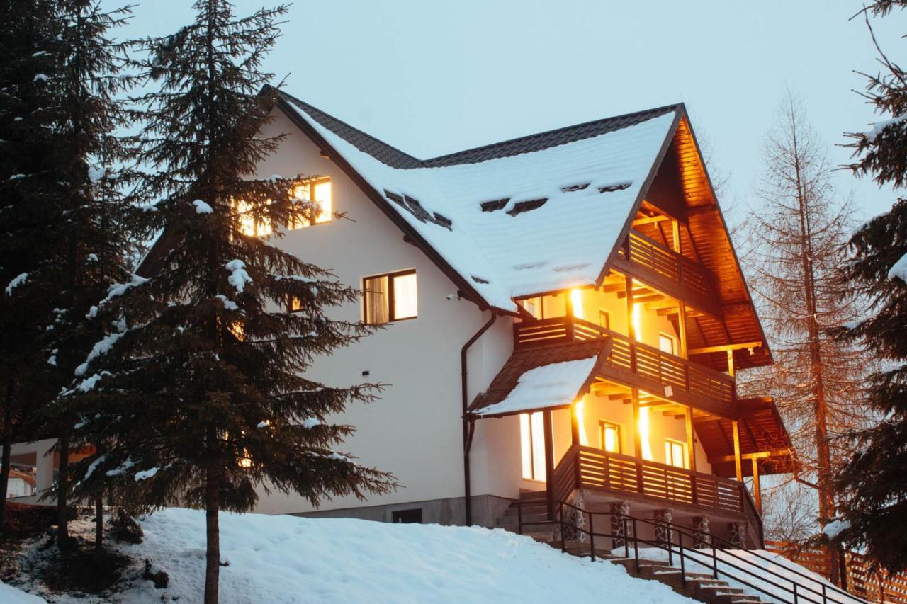 Roua Bucovinei Villa Sadova  Exteriör bild