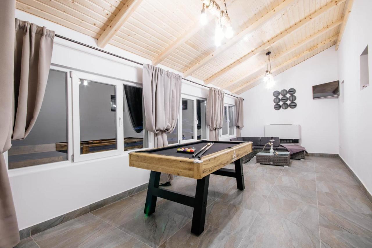 Roua Bucovinei Villa Sadova  Exteriör bild
