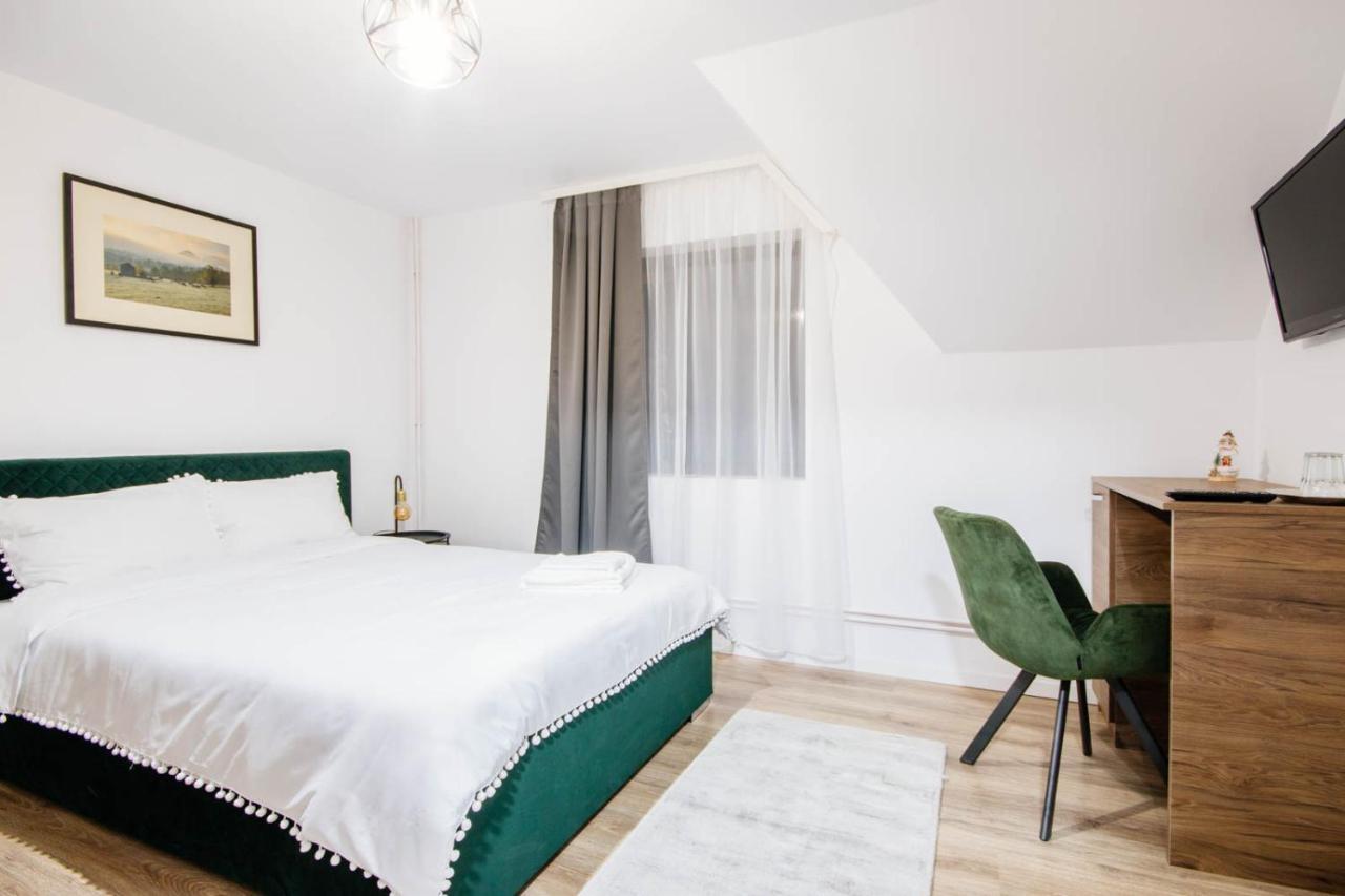 Roua Bucovinei Villa Sadova  Exteriör bild