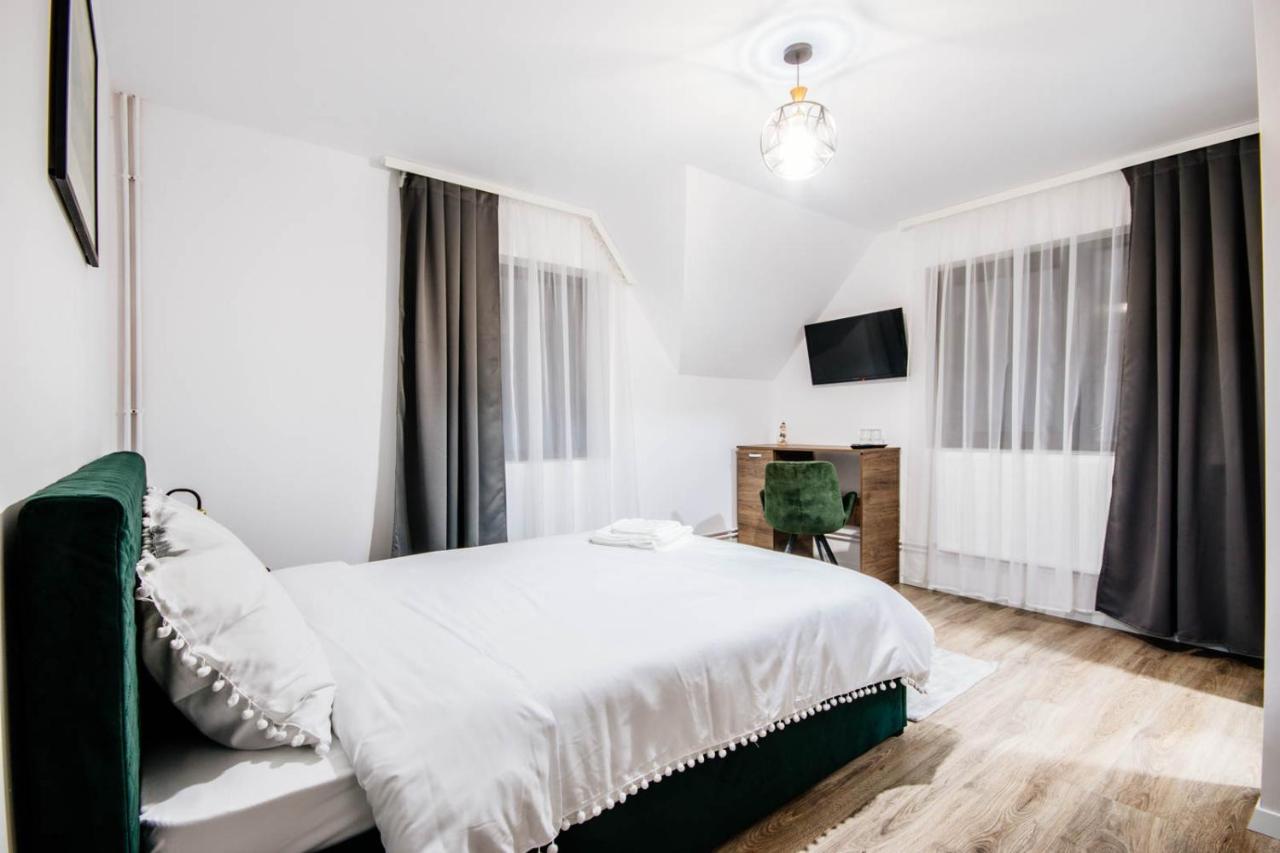 Roua Bucovinei Villa Sadova  Exteriör bild