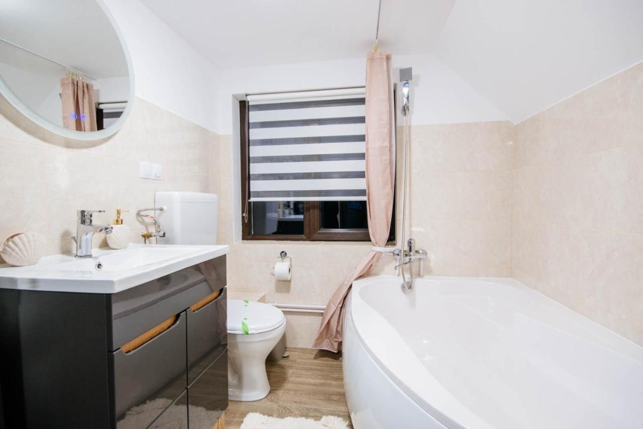 Roua Bucovinei Villa Sadova  Exteriör bild